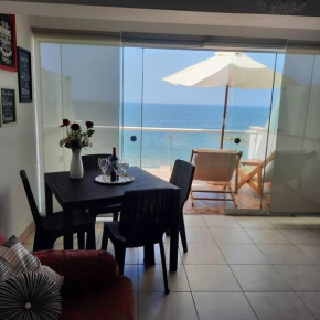 Hermoso departamento con terraza frente al mar